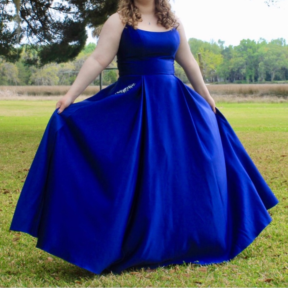 Blondie Nites royal blue ball gown style prom/formal dress with beaded pockets!